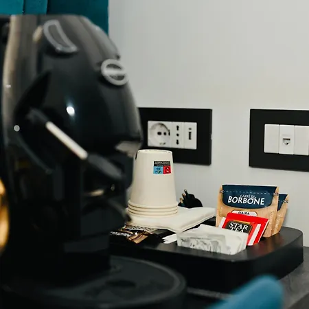 ゲストハウス Vimini Corso Cavour - Center 4*