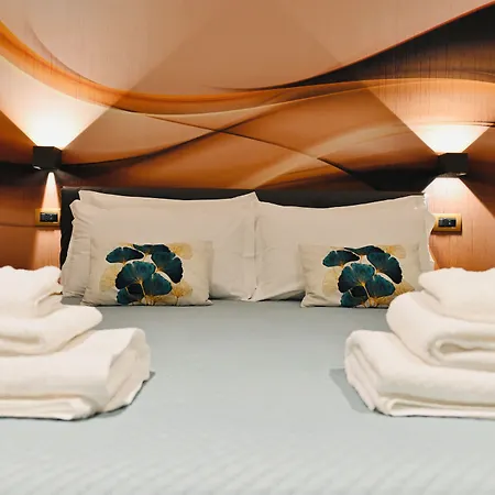 Vimini Corso Cavour - Center ゲストハウス バーリ