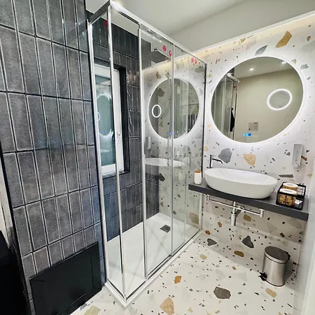 בית הארחה Vimini Corso Cavour - Center 4*