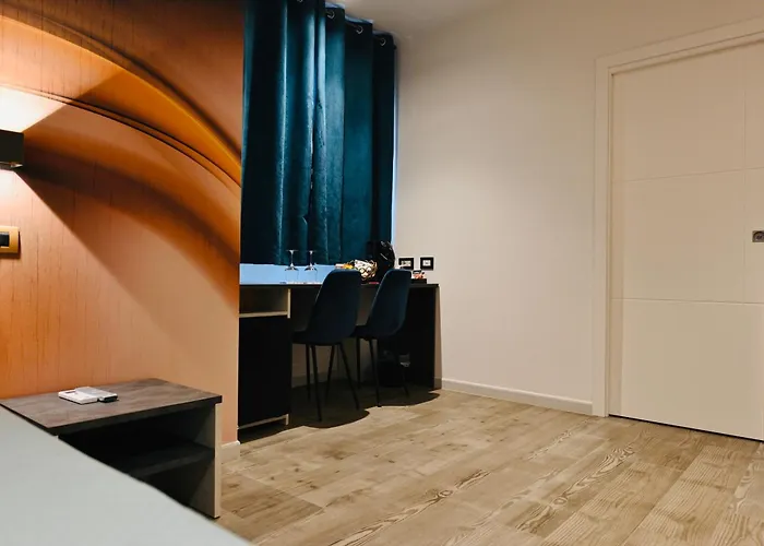 Vimini Corso Cavour - Center Affittacamere 4*