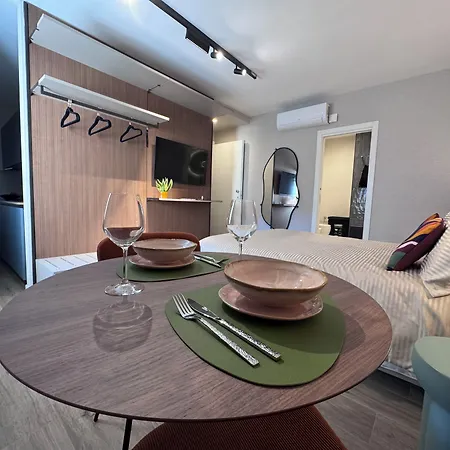 Vimini Corso Cavour - Center ゲストハウス 4*